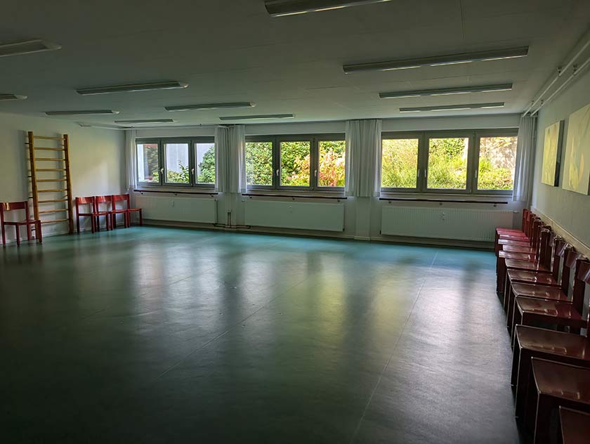 Breathwork für Senioren im Fitnessraum der Köster-Stiftung Barmbek 